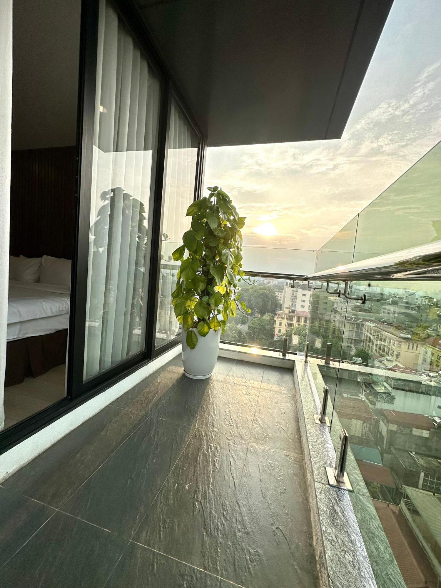 Hnc Premier Hotel & Residences Ханой Экстерьер фото